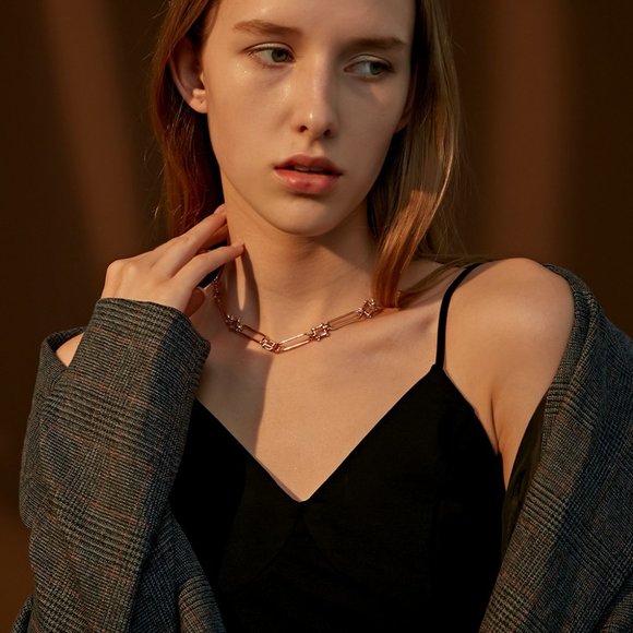 Golden Chain Minimalist Necklace - Picture 3 of 7